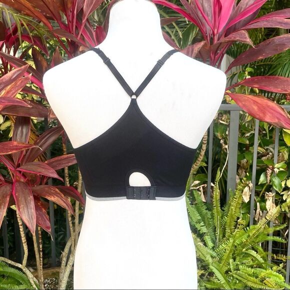 🍍3/$15🍍 Balance Collection Wireless Yoga Bra - Picture 2 of 9